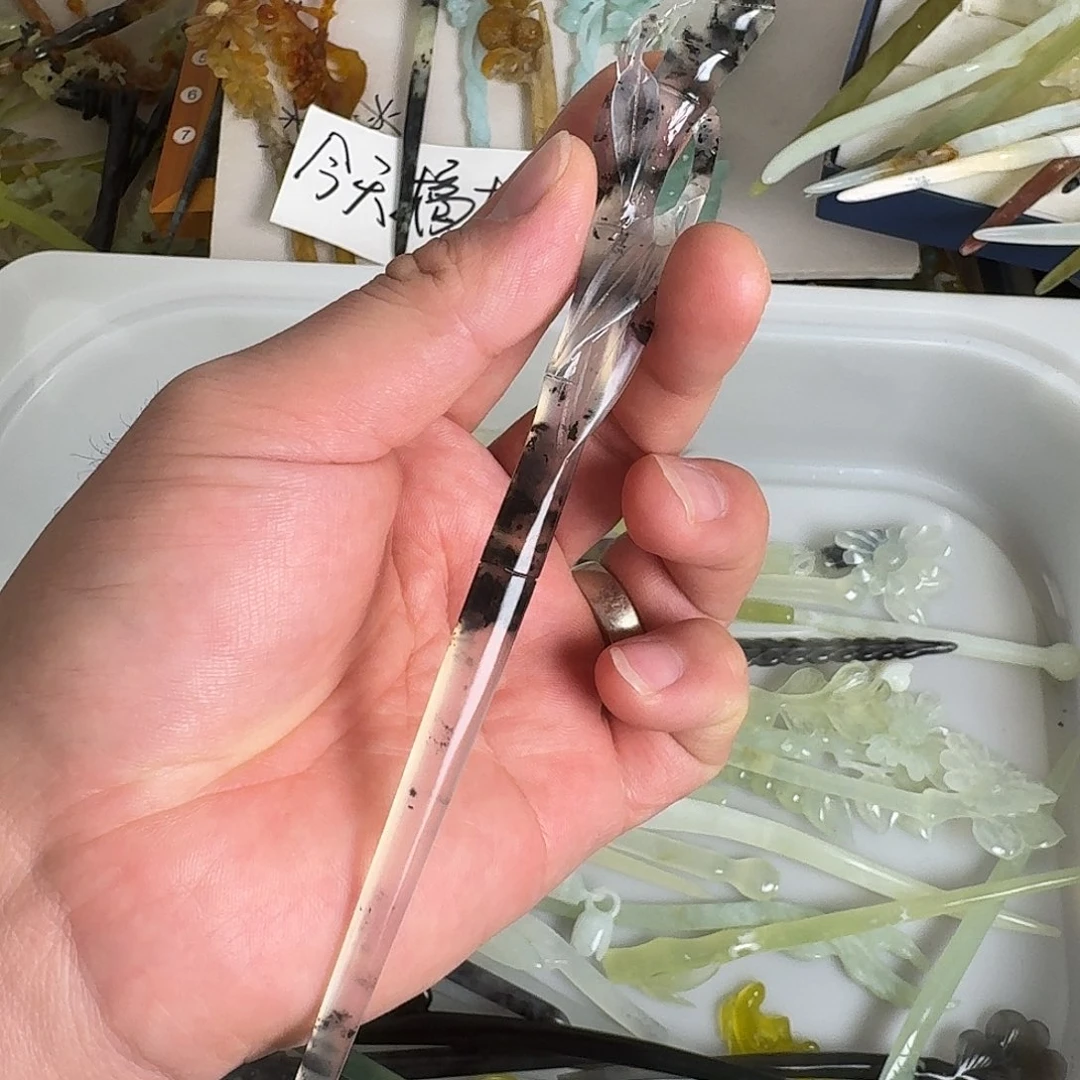 蛇纹石玉未镶嵌发饰