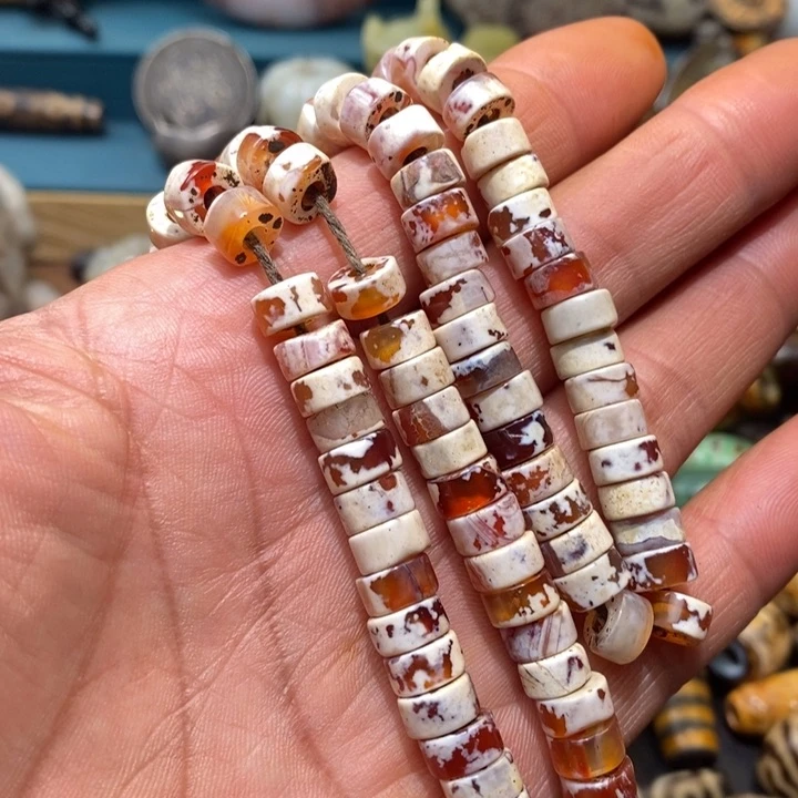 合金珠子的玛瑙/玉髓