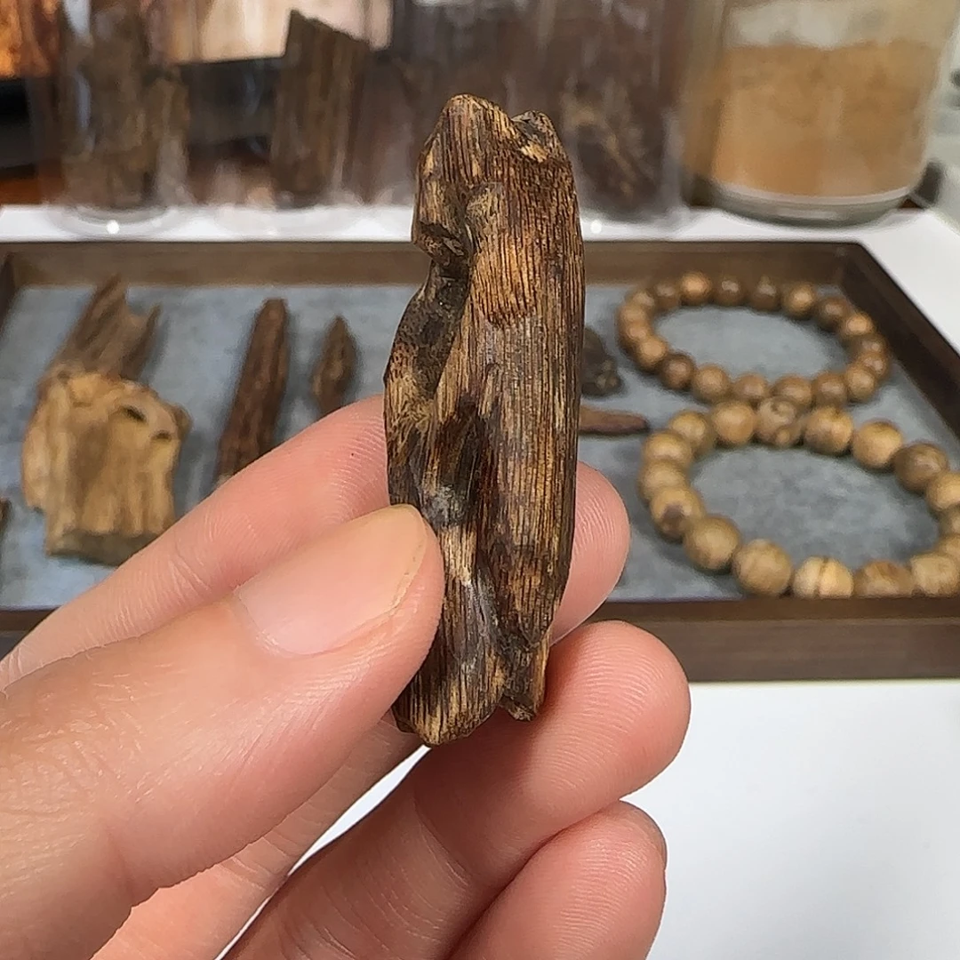 沉香碎屑沉香菩萨棋九分沉