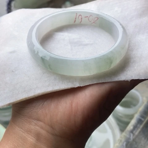 石英质玉（金丝玉）手镯未镶嵌玲*加工定制