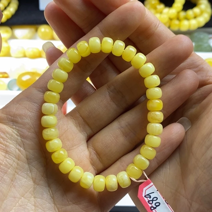 蜜蜡裸石未镶嵌C****゜瑕疵