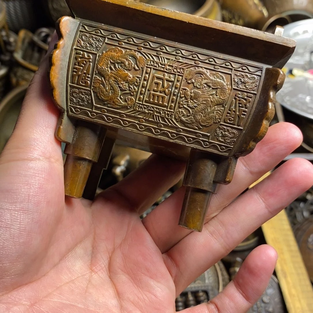 精美铜器做工精良