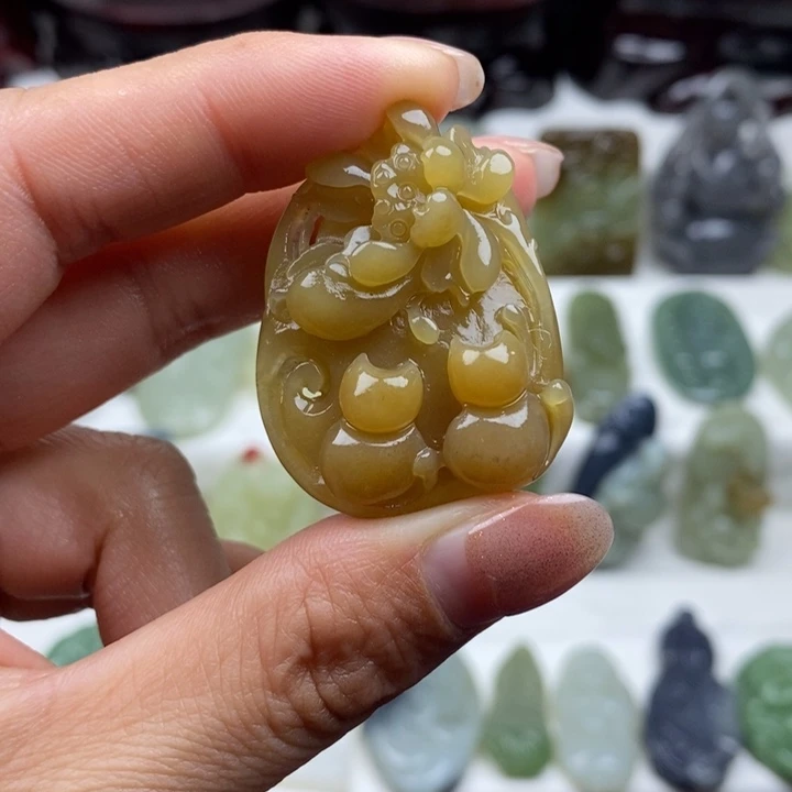 和田玉未镶嵌颈饰46