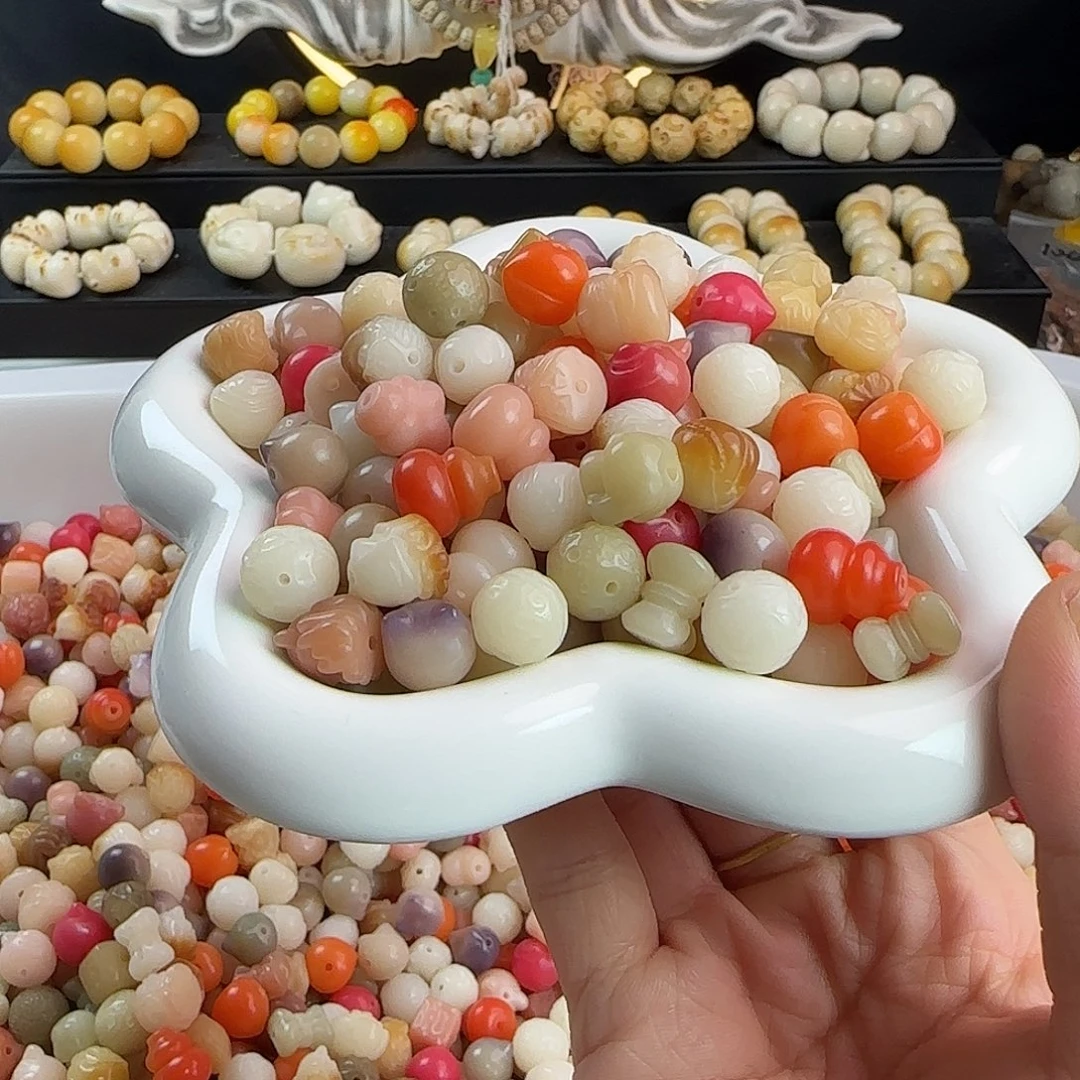 吊坠菩提根/象牙果卡12左右雕刻件混锅25颗