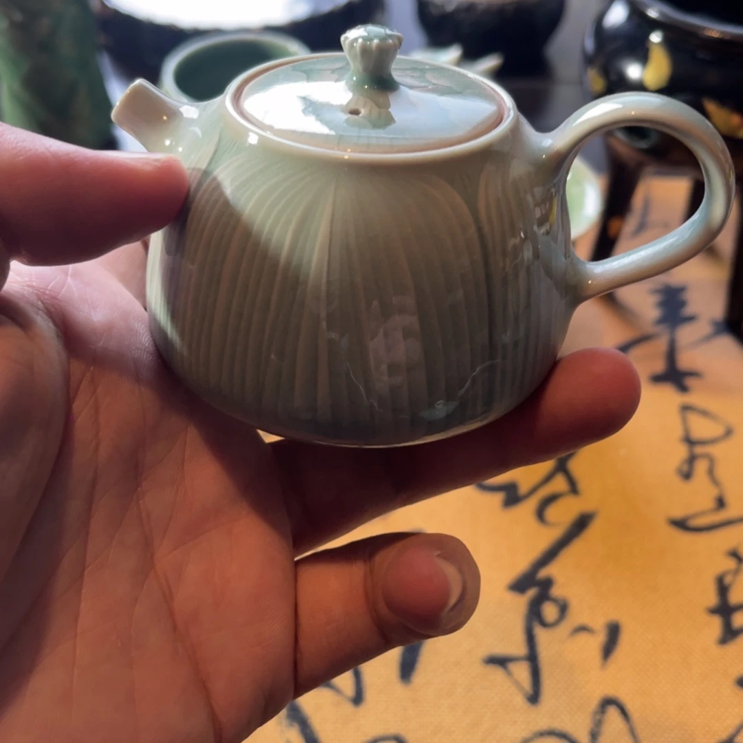 手工艺品琉璃龙泉青瓷壶
