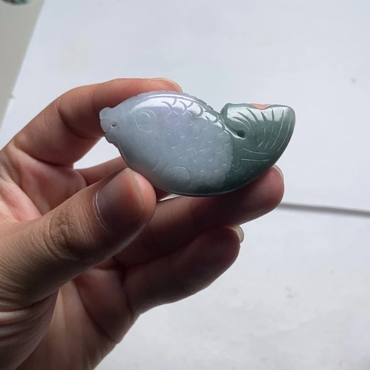 翡翠未镶嵌颈饰鱼牌4