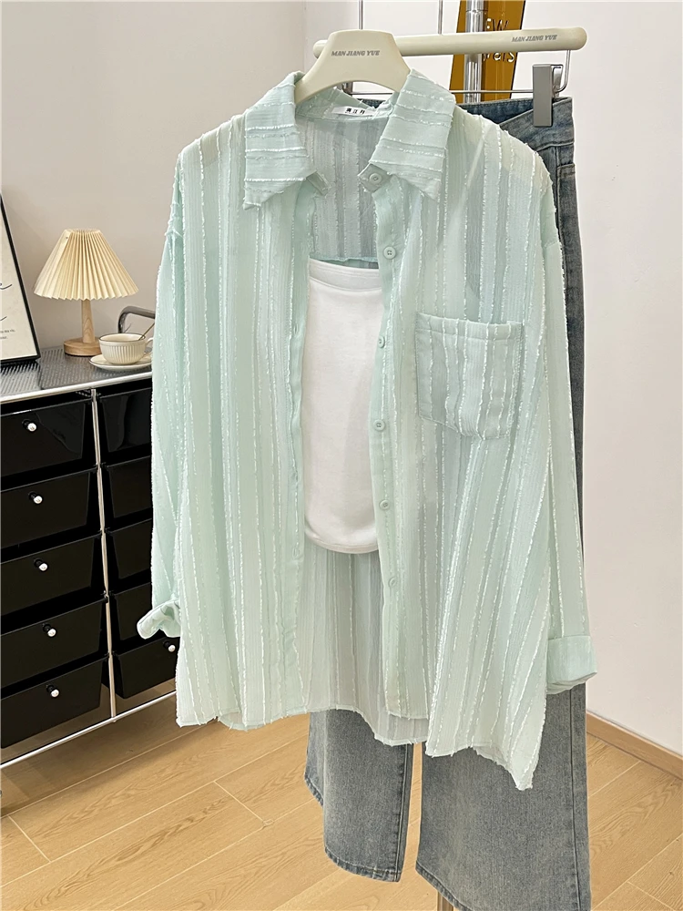 条纹防晒长袖衬衫女新款设计感慵懒风宽松薄款上衣夏季百搭时尚