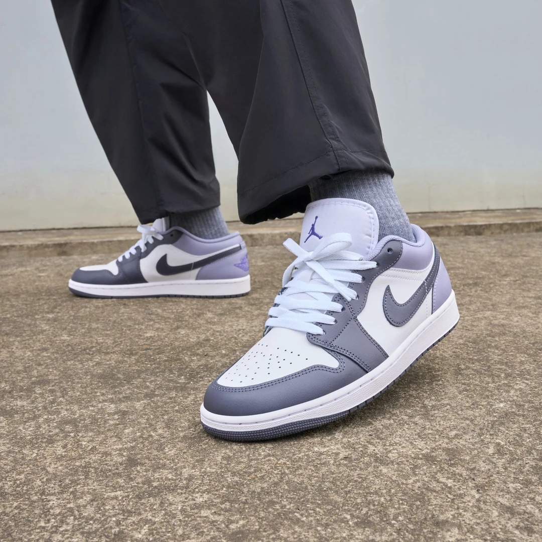 Jordan官方AJ1板鞋男子运动低帮缓震轻便少年感紫色553558-145