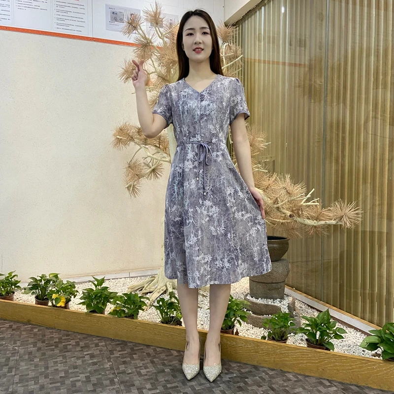 夏季新款减龄收腰显瘦中长款妈妈连衣裙优雅气质2025系带短袖中裙
