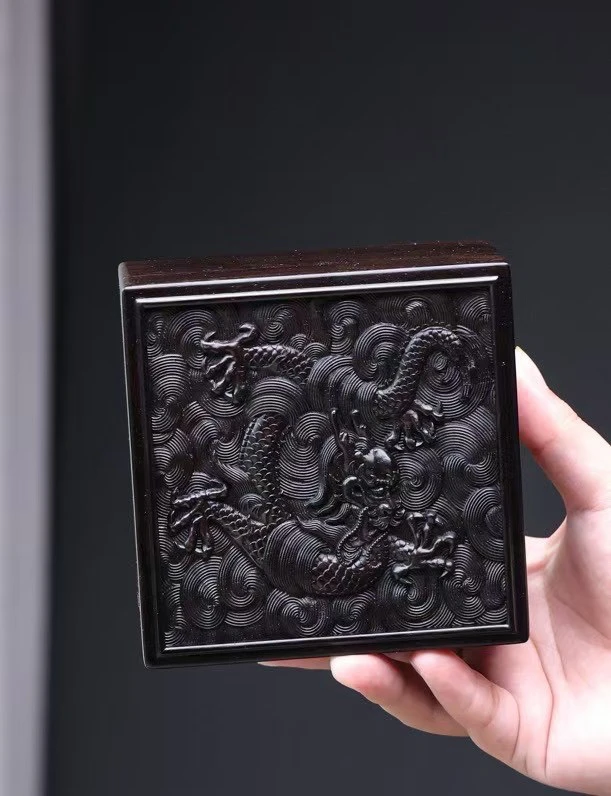 紫光檀龙腾万里龙盒