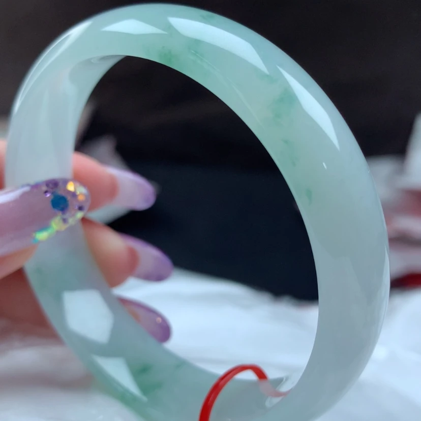 【闪购商品】翡翠手镯未镶嵌目*途96847，