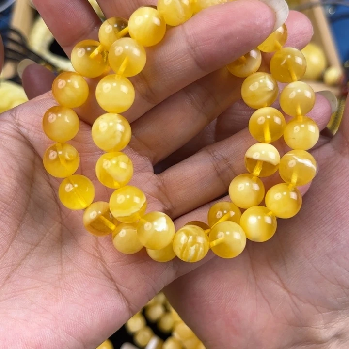 未镶嵌琥珀珠宝奇石琥珀，多样性发其一