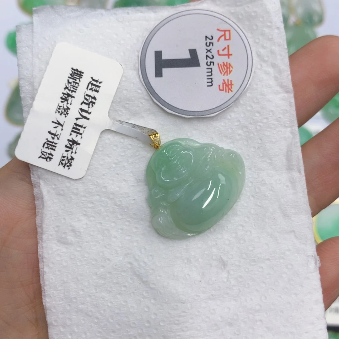翡翠未镶嵌颈饰翡翠