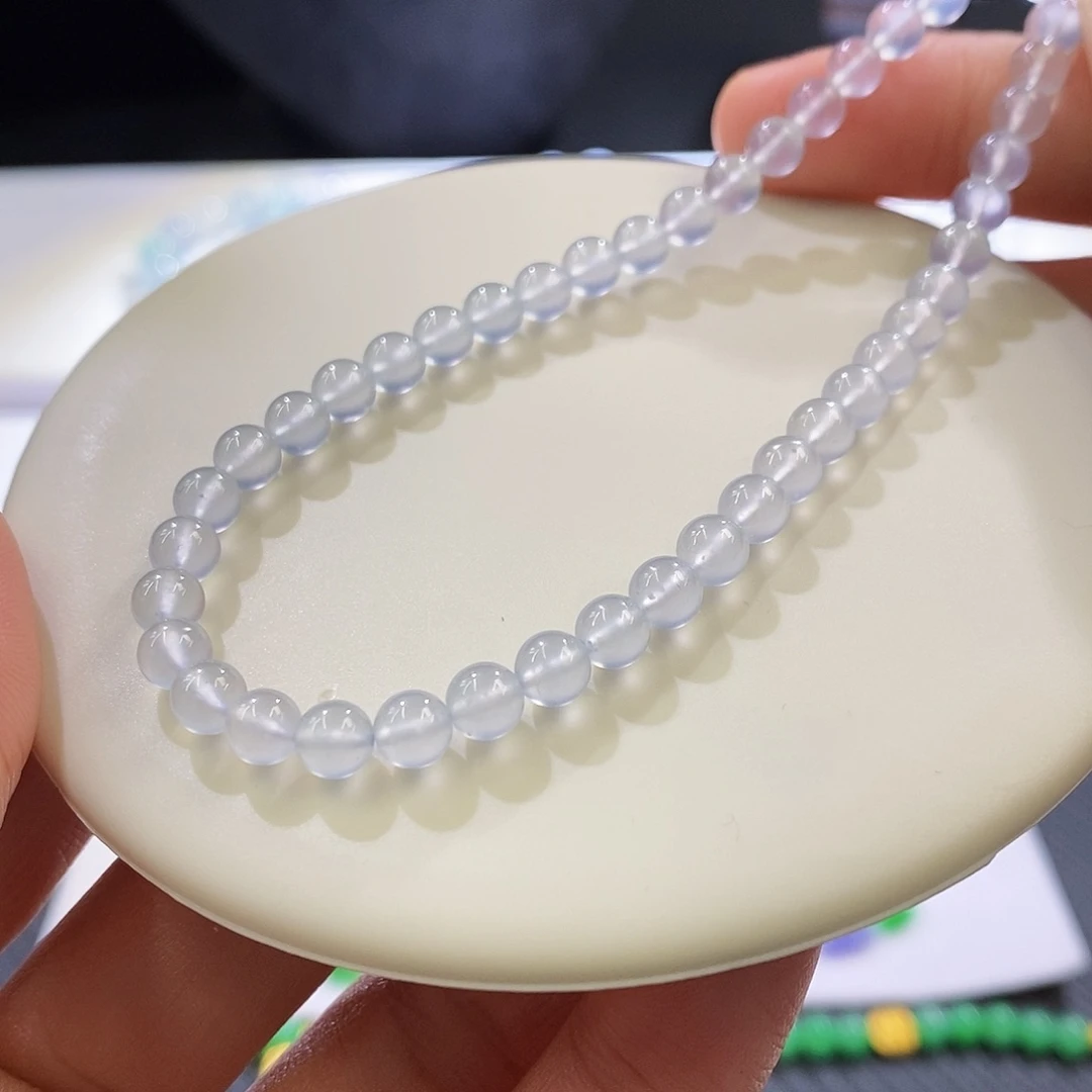 未镶嵌挂件翡翠多样发其一