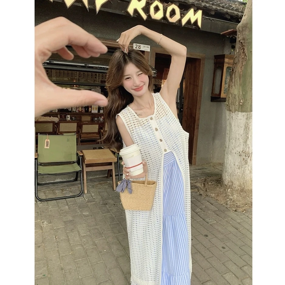 法式蓝色吊带连衣裙小香风显瘦气质针织时尚夏季宽松条纹甜美温柔