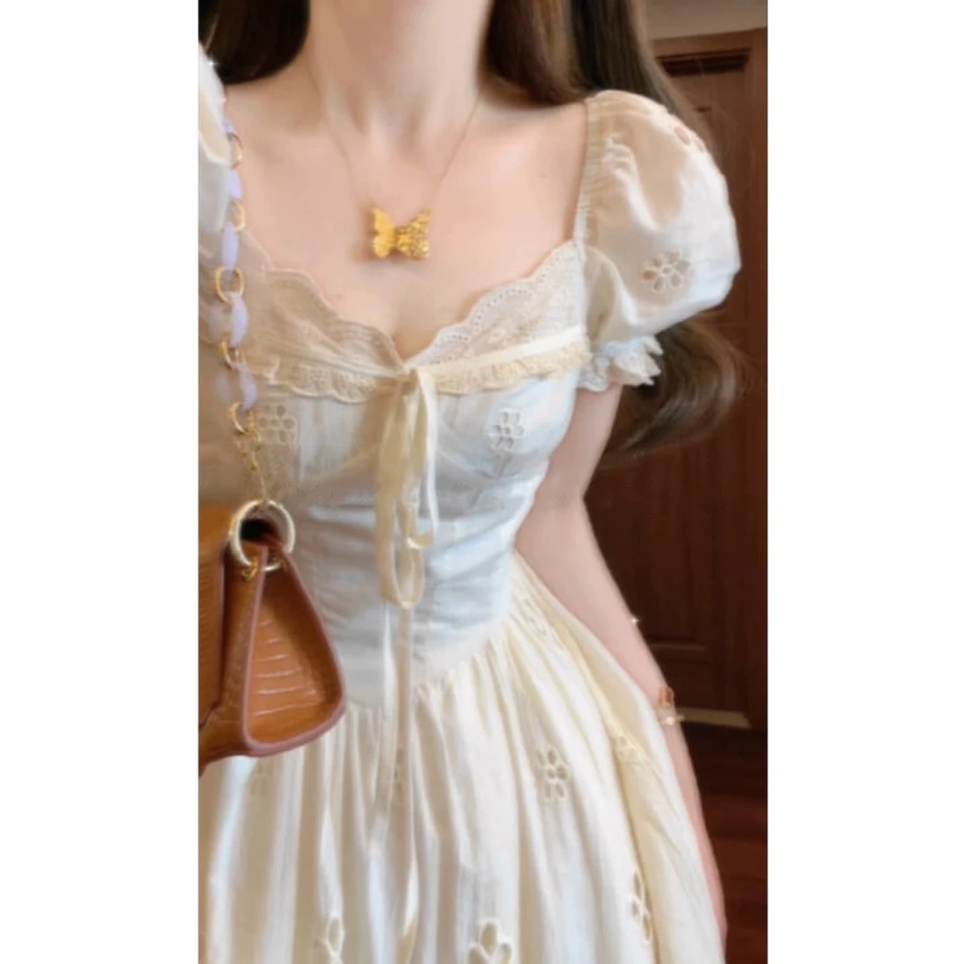 法式花镂空蕾丝泡泡袖连衣裙女夏季新款甜美收腰气质A字长裙子