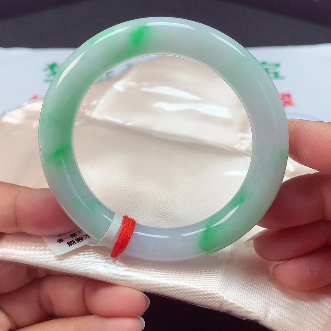 翡翠手镯未镶嵌天然缅甸A货翡翠手镯