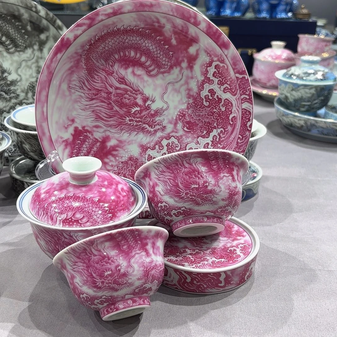 瓷片景德镇瓷器精品陈列