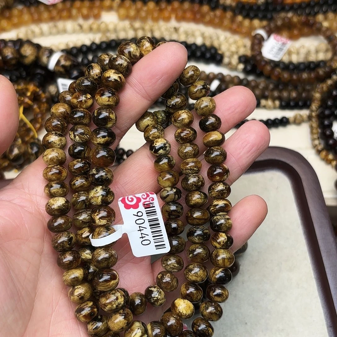 灿***空琥珀未镶嵌裸石九90440