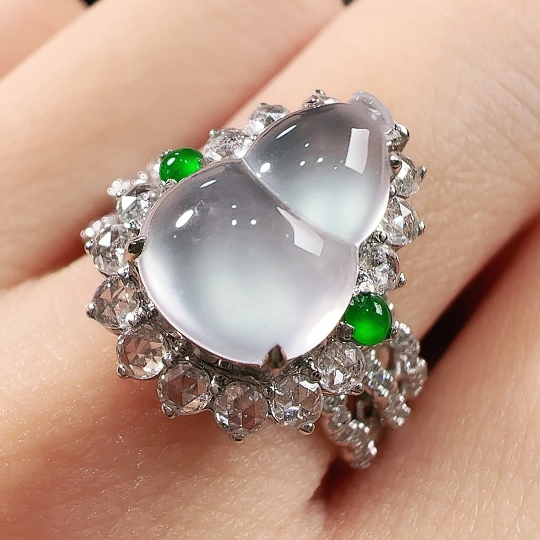 翡翠18K金镶嵌戒指