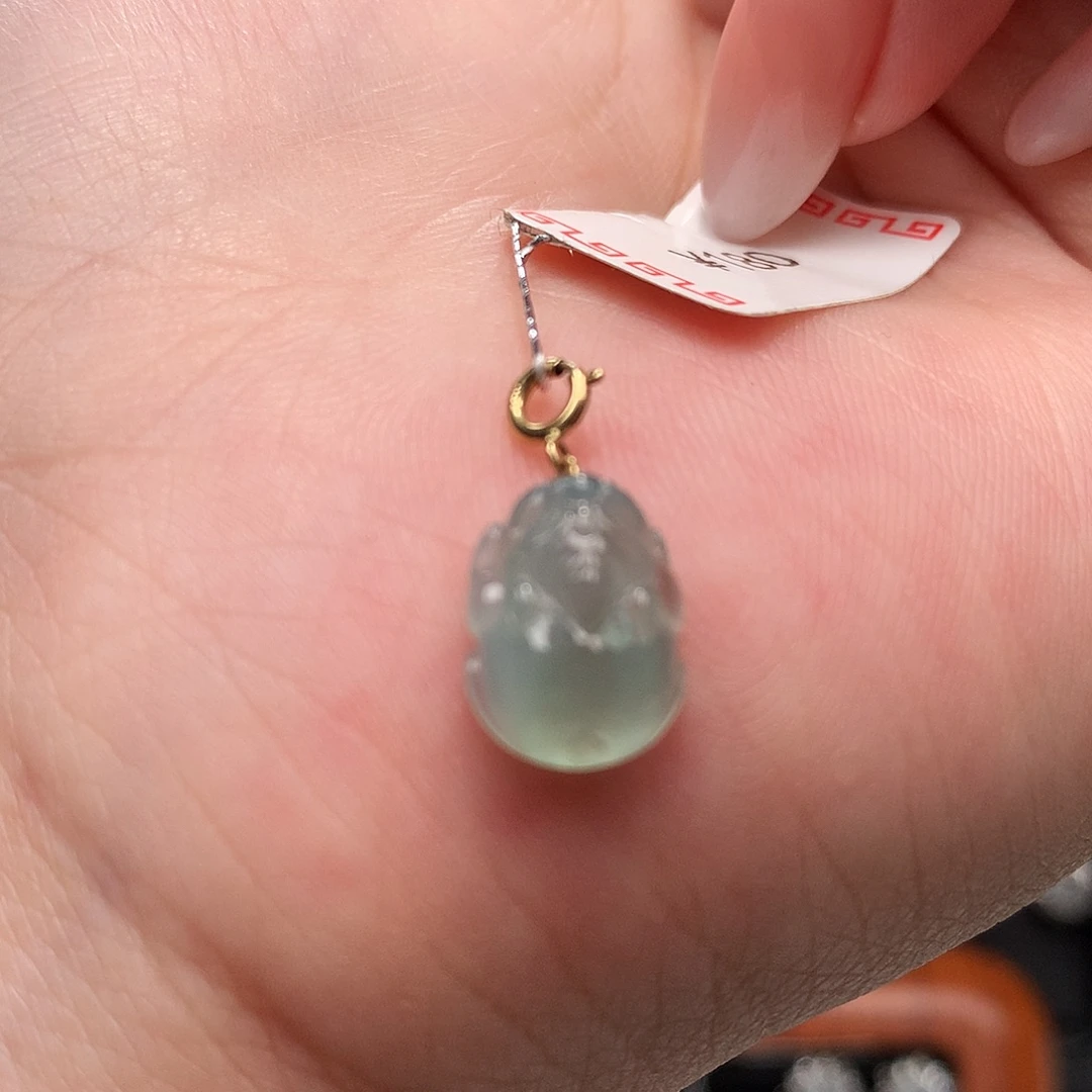 翡翠18K金镶嵌颈饰貔貅