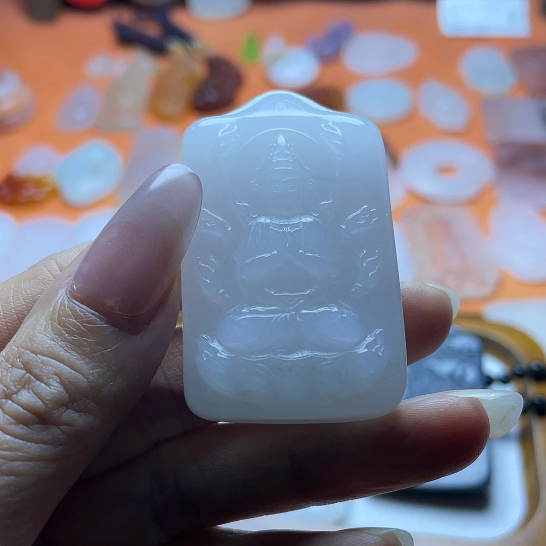 陕***爷石英质玉（金丝玉）未镶嵌颈饰