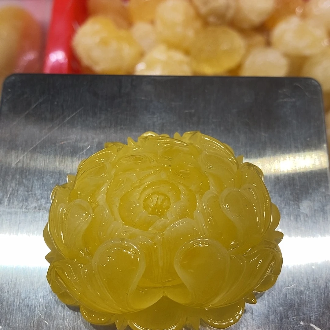 琥珀未镶嵌裸石吊坠