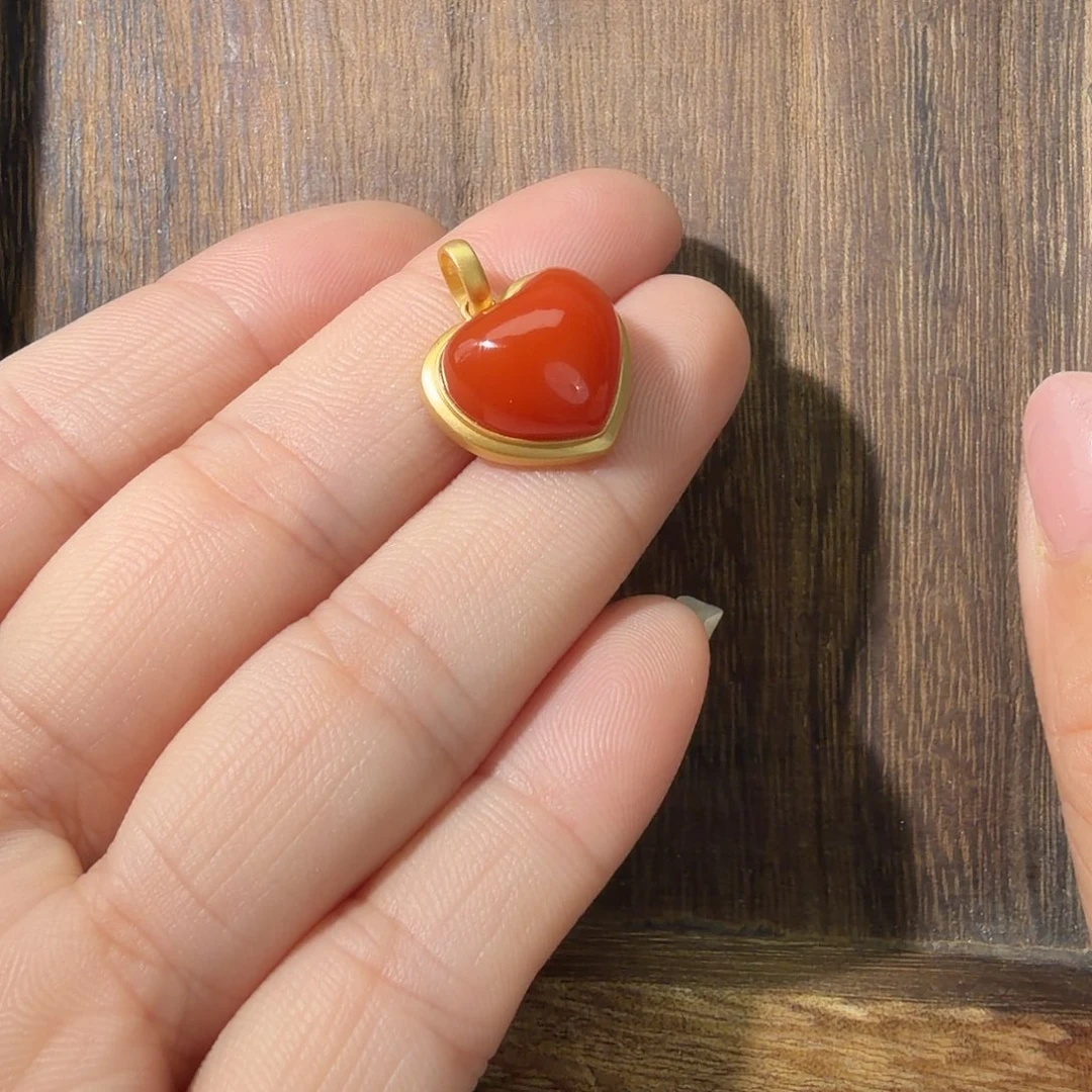 南红玛瑙18K金镶嵌颈饰
