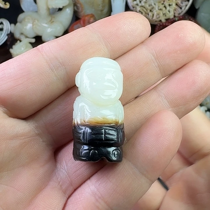 和田玉（糖玉）未镶嵌挂件