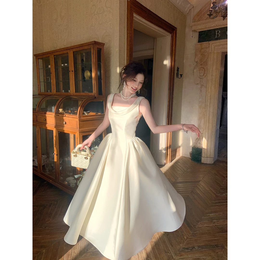Good Job【01.04 20:00珍珠之韵】法式缎面方领吊带连衣裙女a字收腰