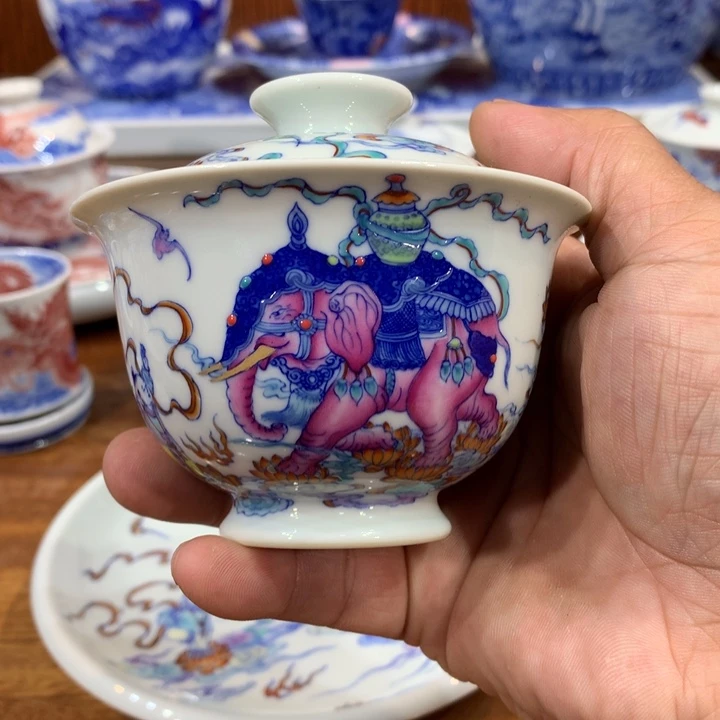 空山明月太平有象盖碗