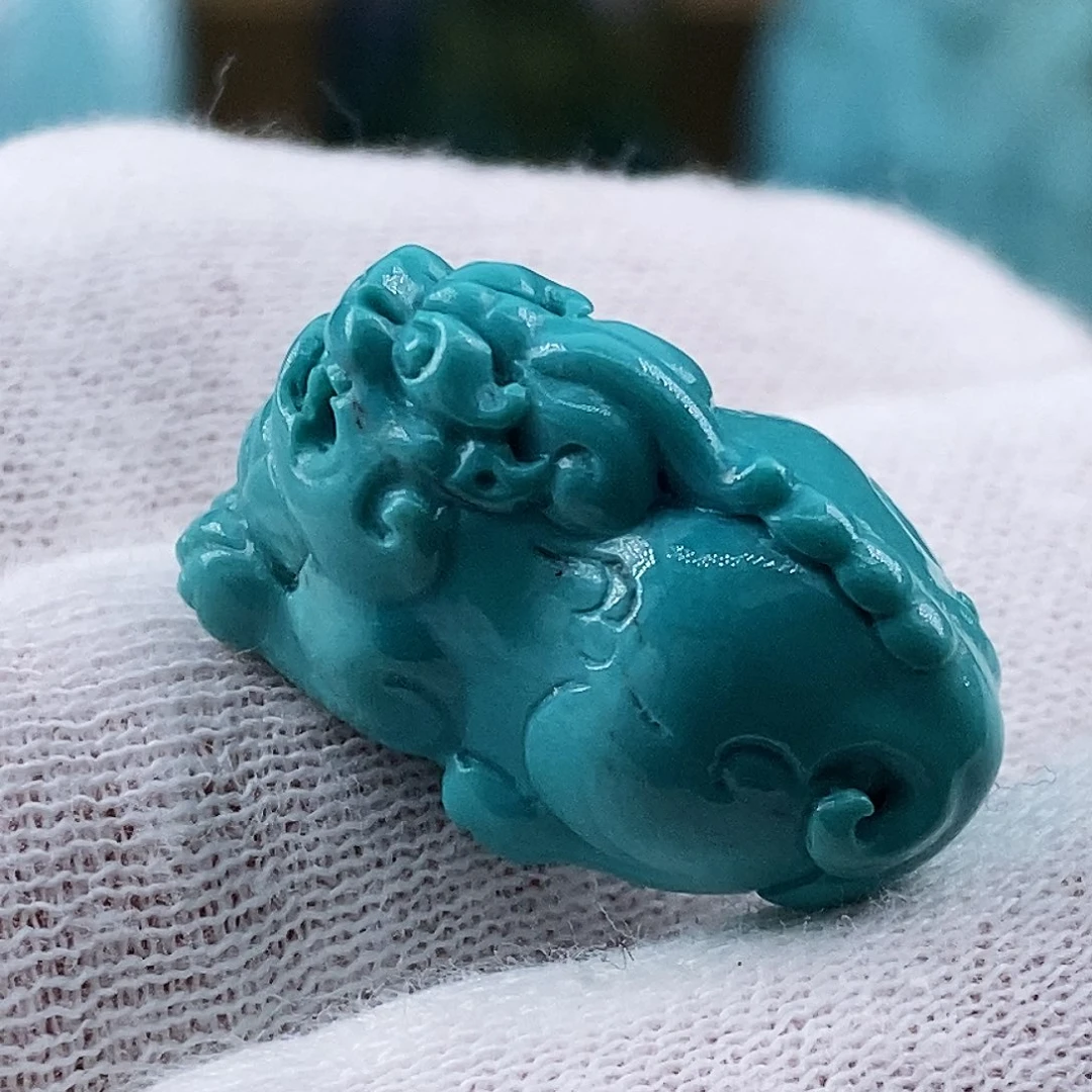 绿松石未镶嵌珠宝奇石