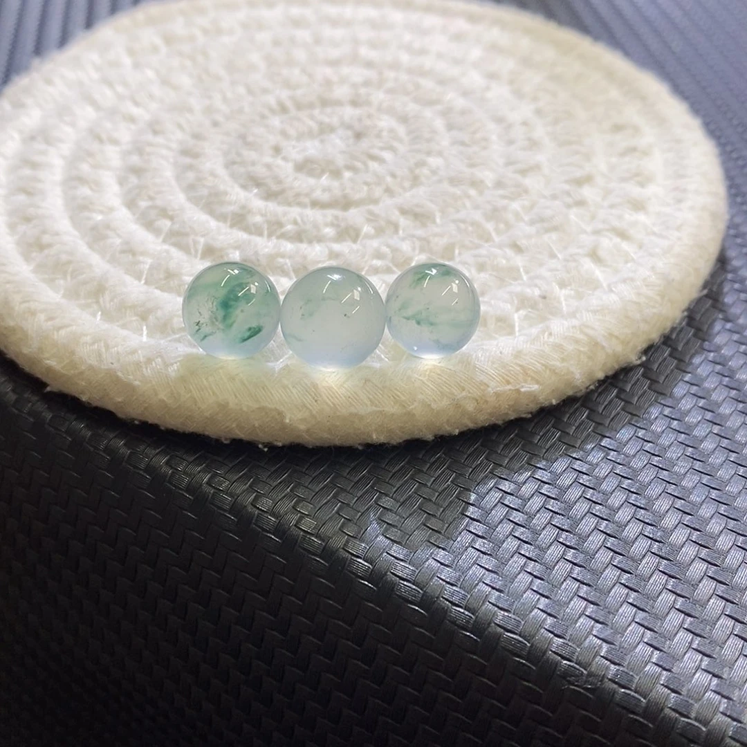 未镶嵌挂件翡翠一组珠珠