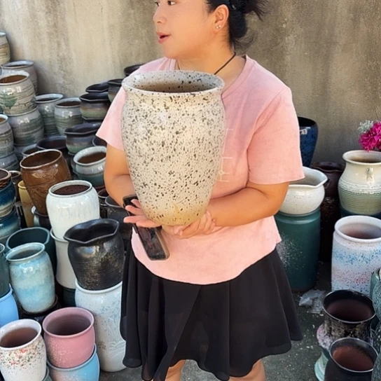口20高29瑕疵一个盆瑕。