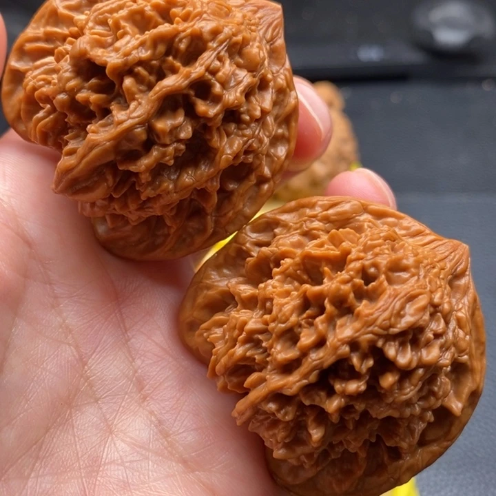 文玩核桃吊坠满天星46