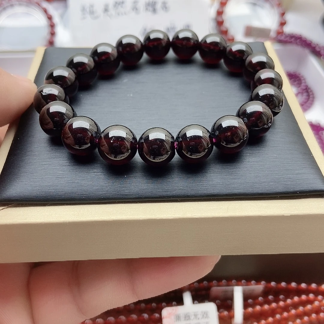 未镶嵌石榴石（紫牙乌）手链10.0