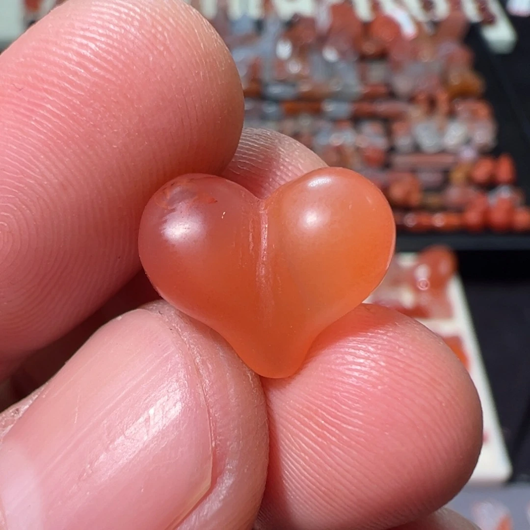 南红玛瑙川料未镶嵌屁桃2