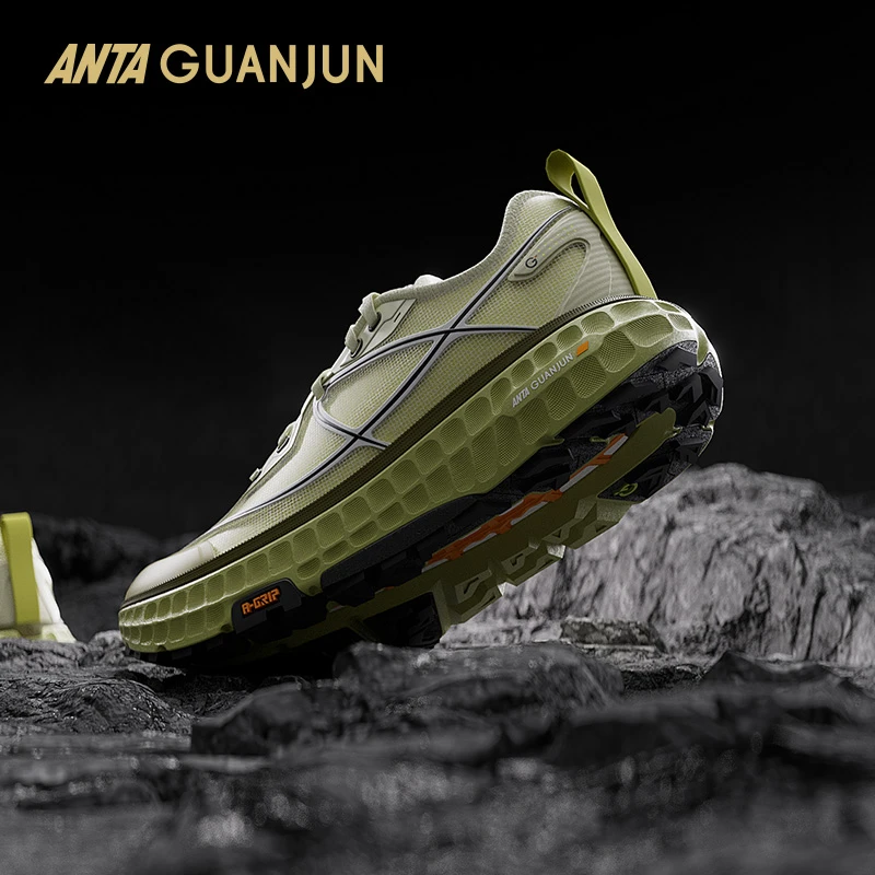 安踏全行2丨冠军户外徒步通勤透气氮科技双密度防滑耐磨缓震跑鞋