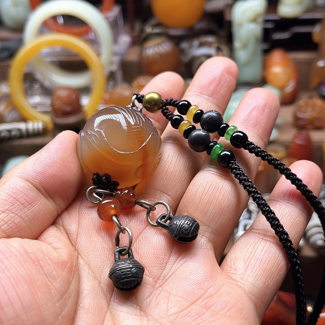 玛瑙/玉髓合金车挂