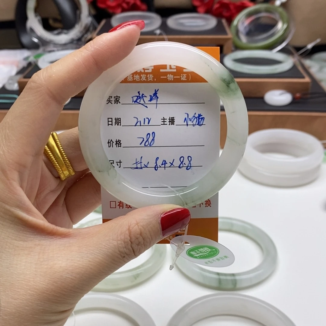 石英质玉手镯未镶嵌哒*