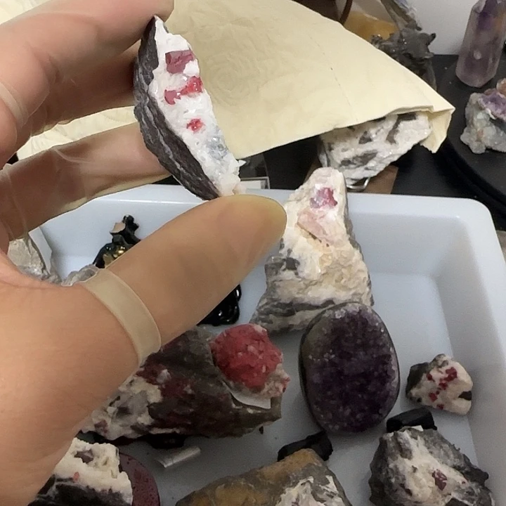 ℡***≝天然辰砂天然朱砂原石毛料