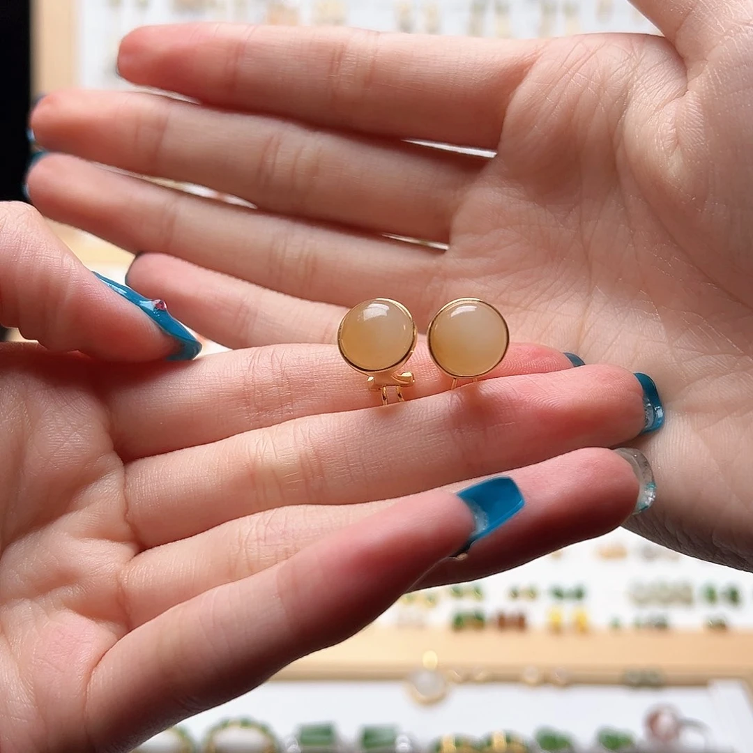 银S925镀金镶嵌和田玉耳饰