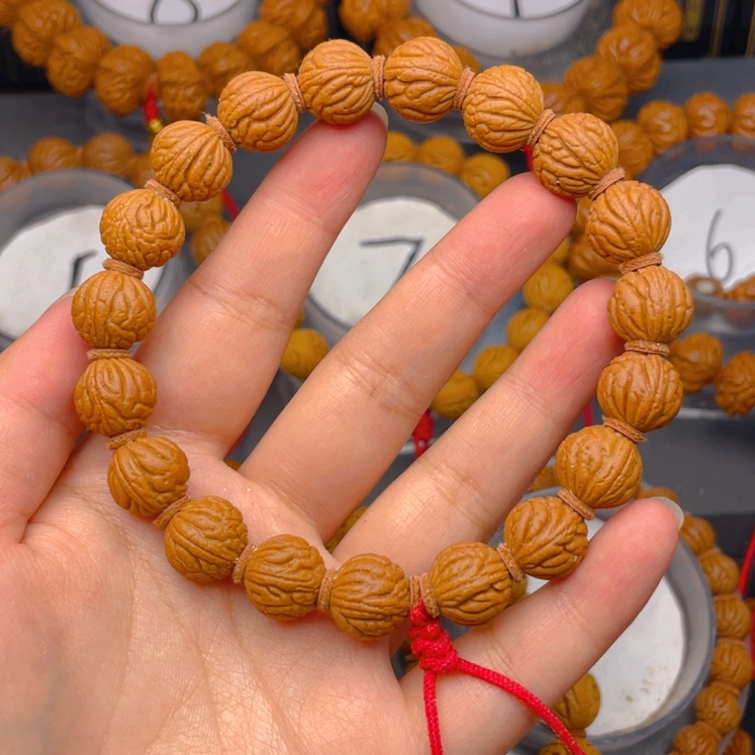 吊坠桃核龙鳞满天星1.3