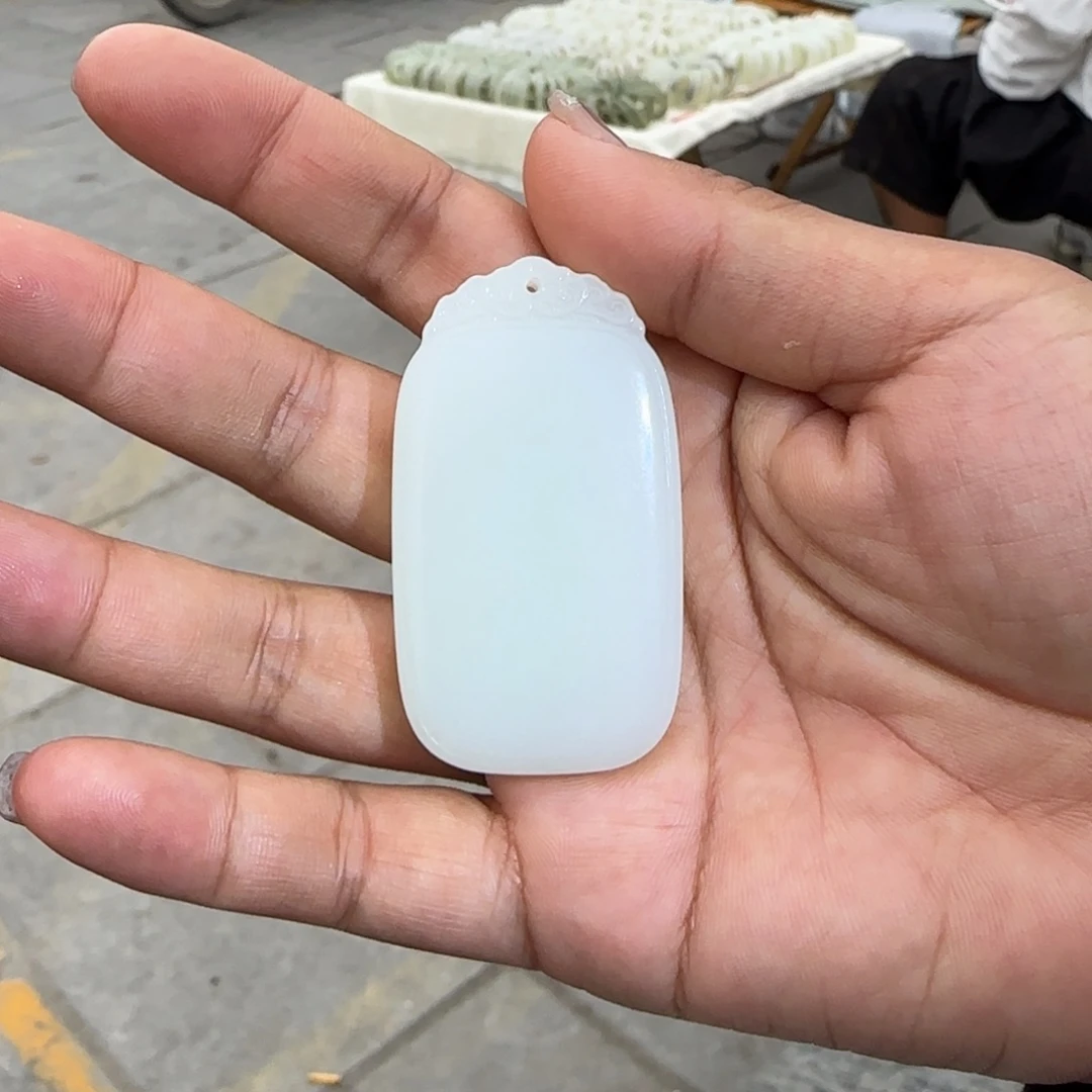 颈饰未镶嵌和田玉30