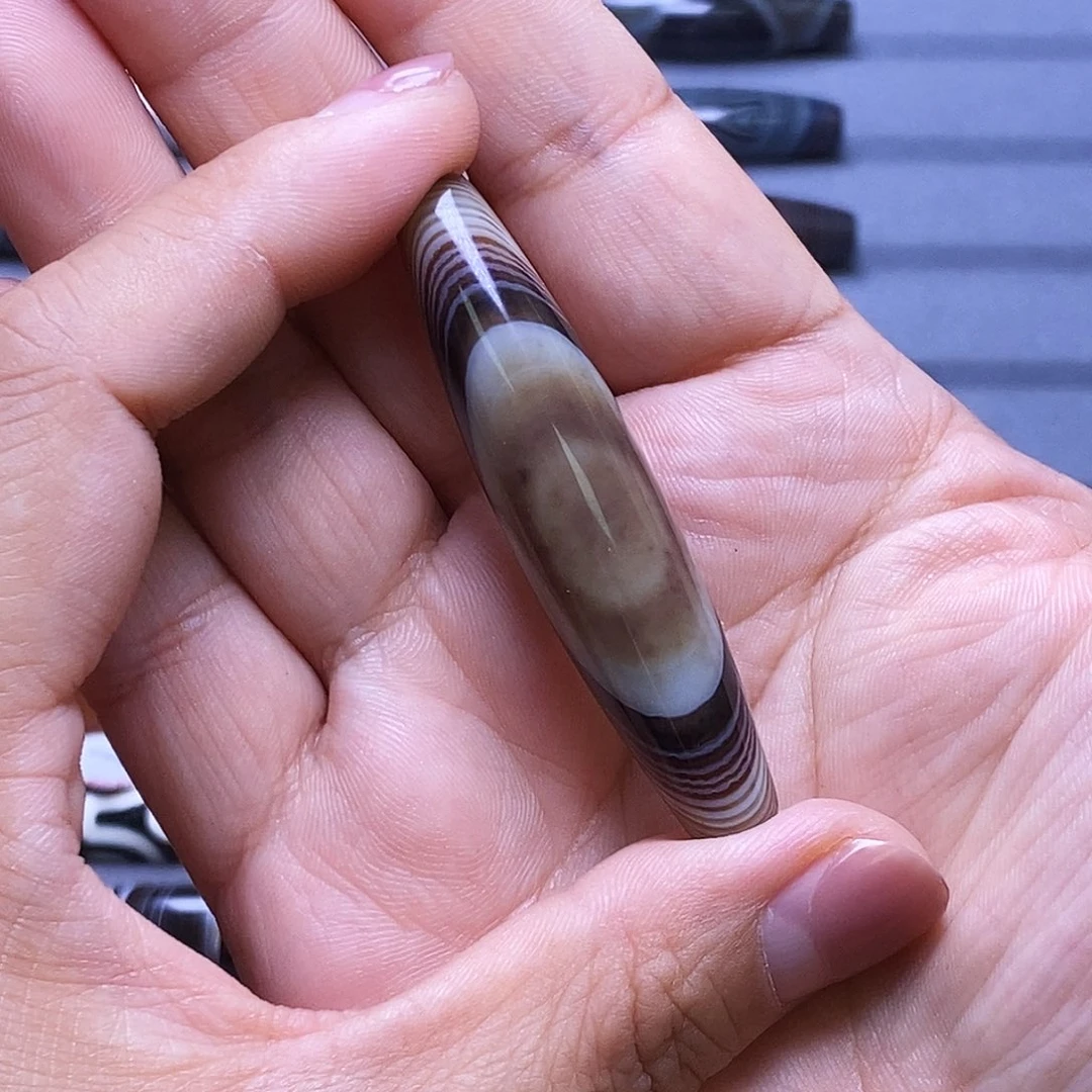 曹***博玛瑙/玉髓未镶嵌颈饰