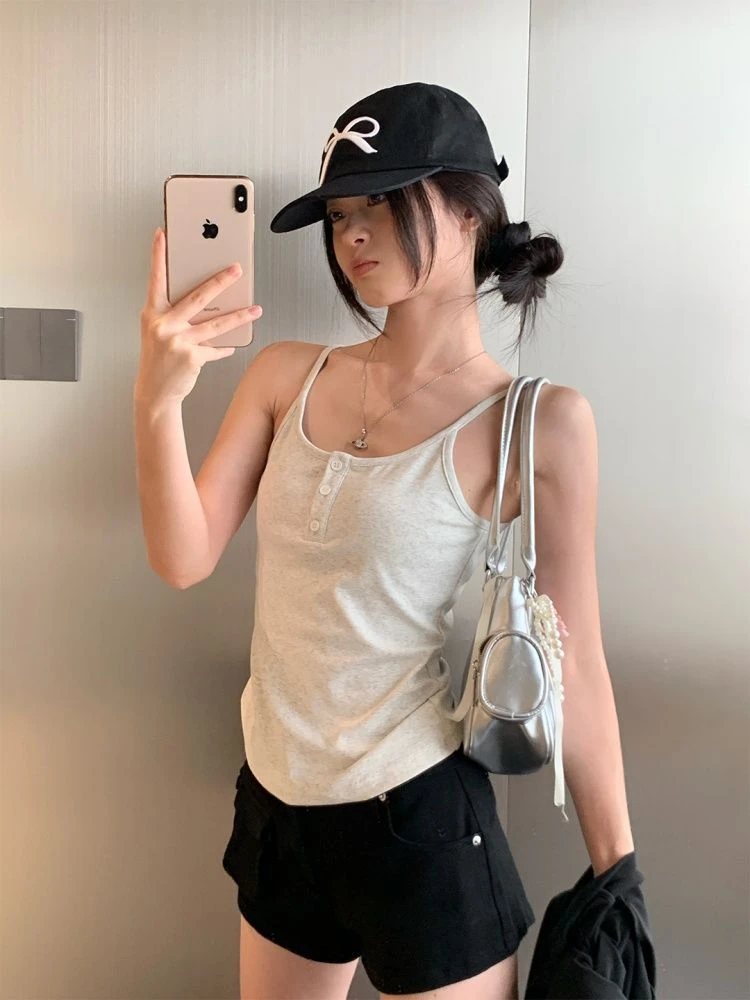 纯色简约纽扣吊带背心夏季新款内搭可外穿修身显瘦无袖百搭上衣潮