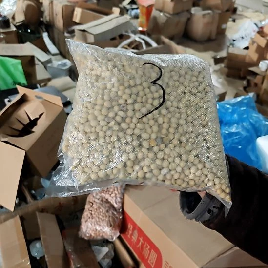 绿泥盘子碗茶壶啥都有