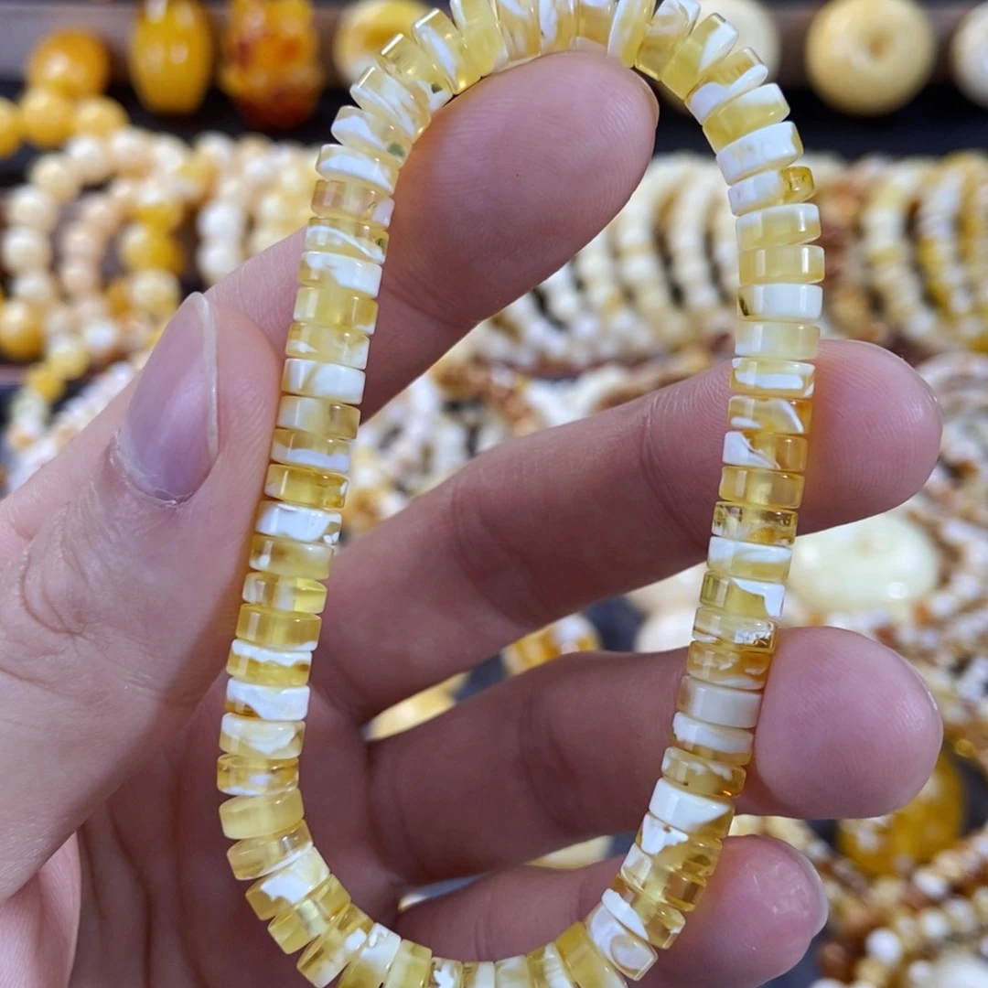 琥珀手链未镶嵌6.5mm尺寸金漆白溶洞