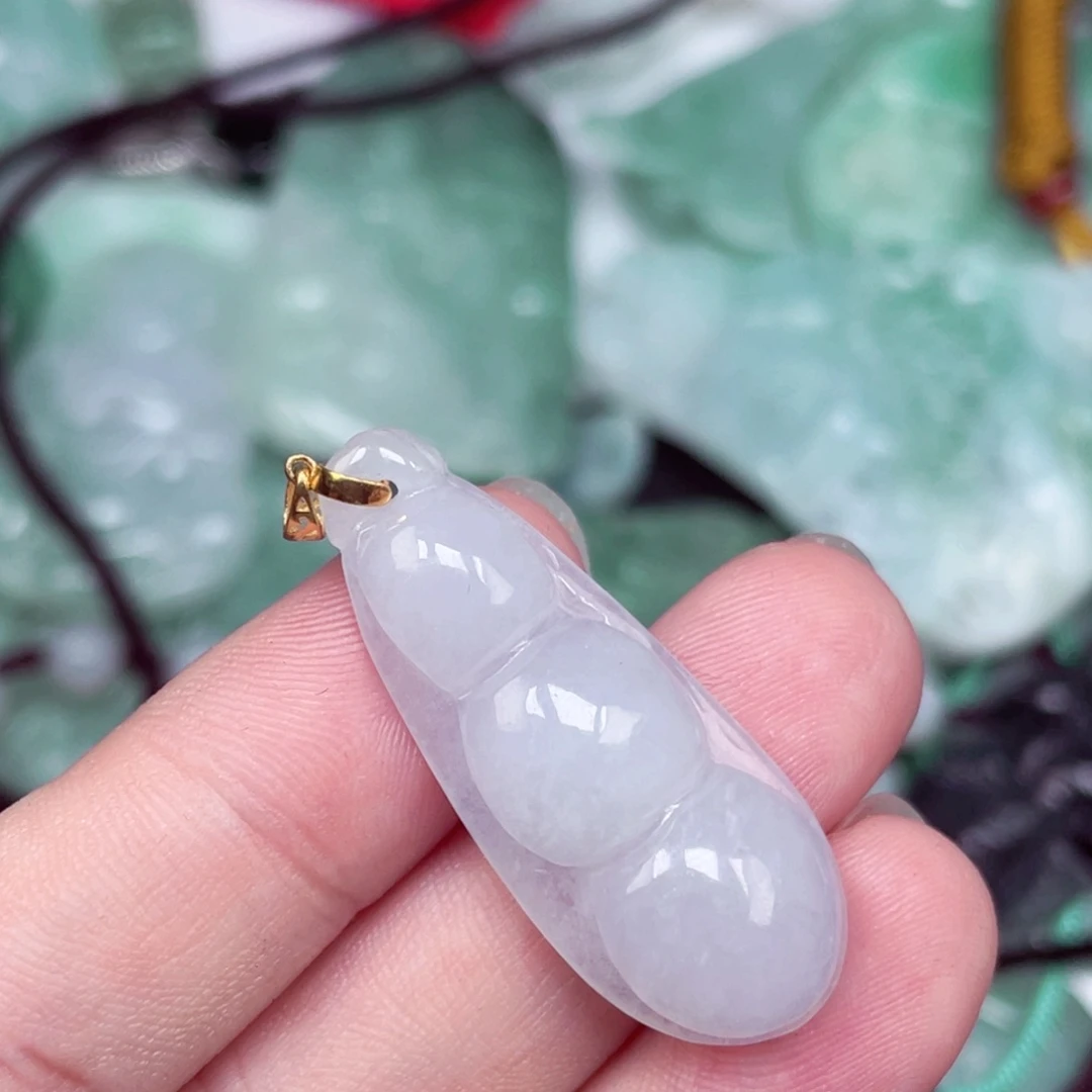 翡翠18K金镶嵌颈饰qqqqq