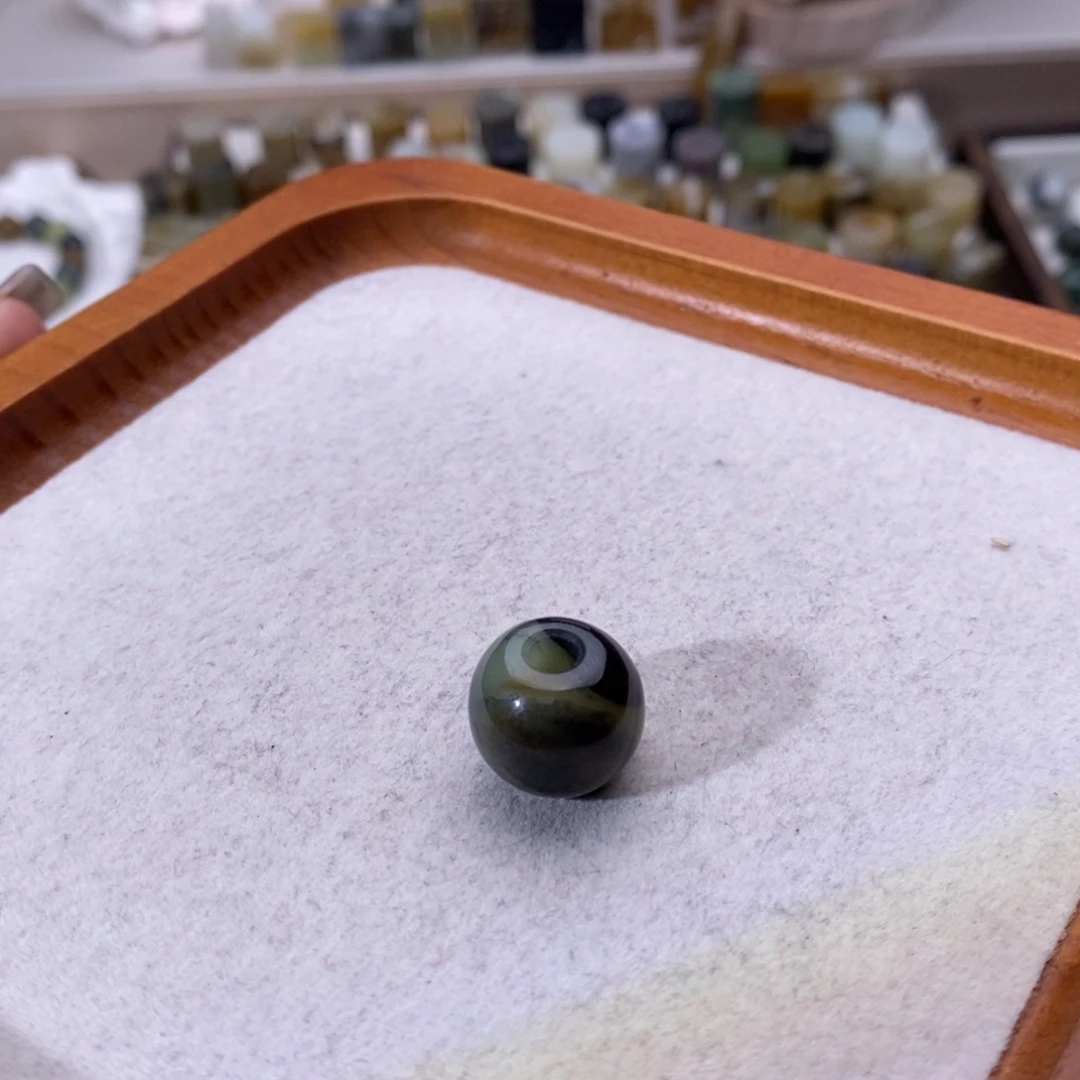 w***y和田玉未镶嵌颈饰买断不退换